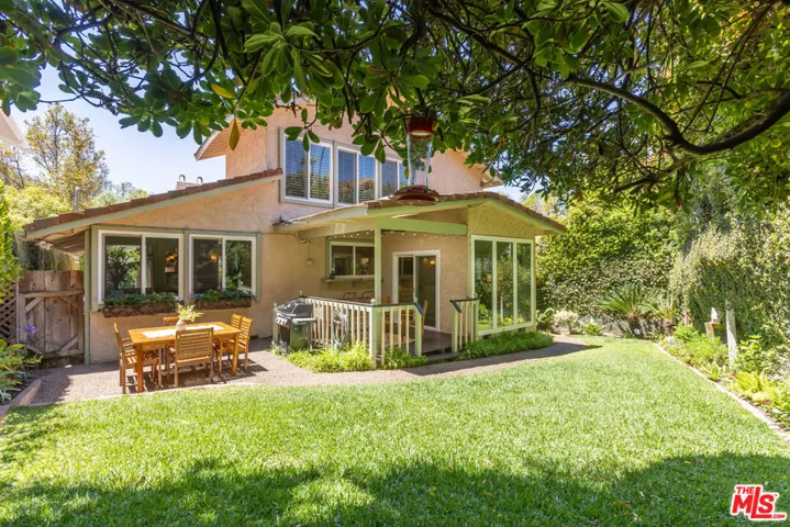 10315 Clusterberry Court, Los Angeles, California 90077