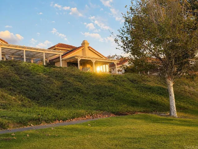29118 Laurel Valley Dr, Vista, California 92084
