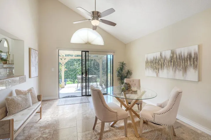 29118 Laurel Valley Dr, Vista, California 92084