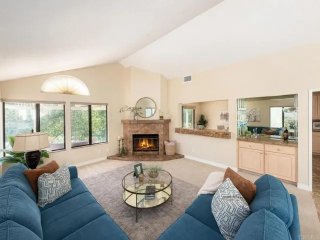 29118 Laurel Valley Dr, Vista, California 92084