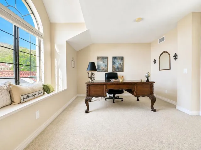29118 Laurel Valley Dr, Vista, California 92084