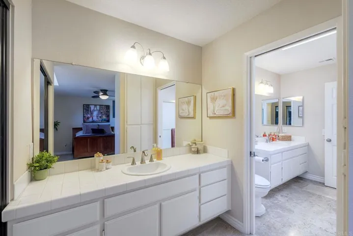 29118 Laurel Valley Dr, Vista, California 92084