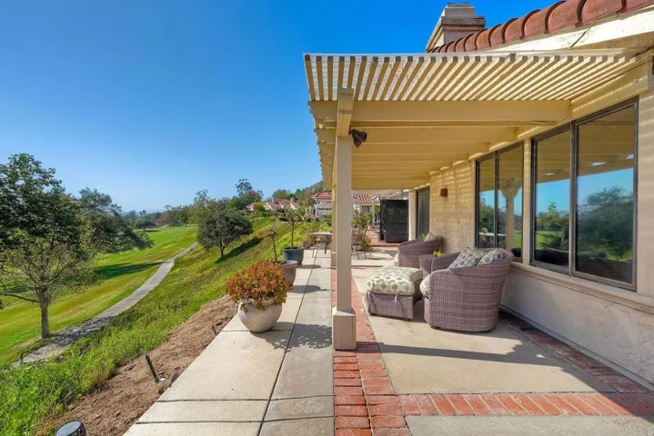 29118 Laurel Valley Dr, Vista, California 92084