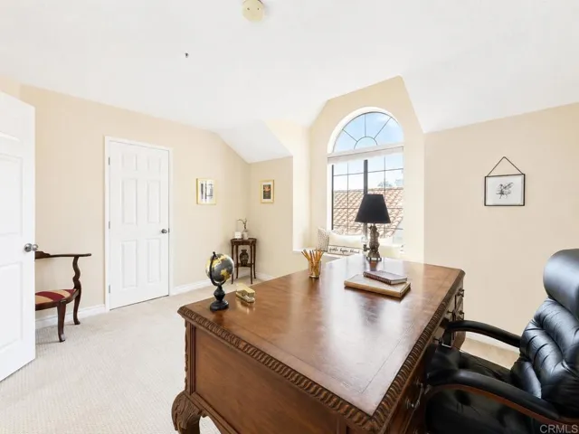 29118 Laurel Valley Dr, Vista, California 92084