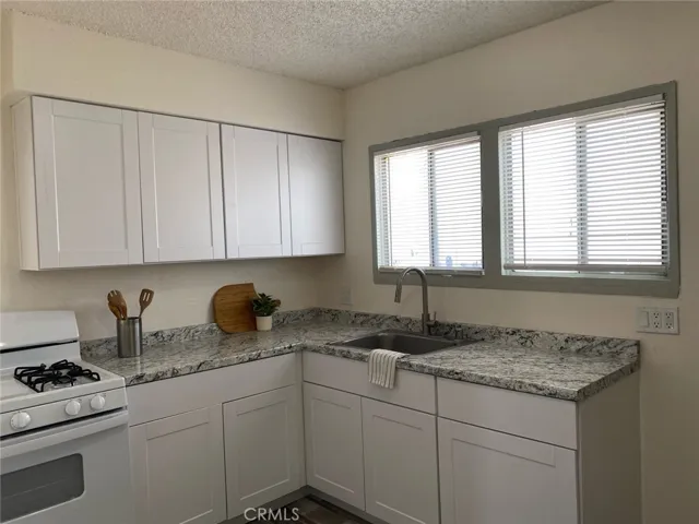 New Kitchen Cabinets