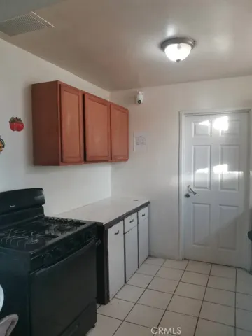 15357 Walnut, Hesperia, California 92345