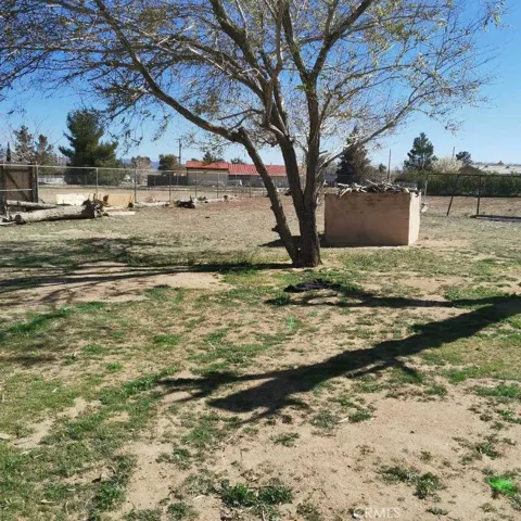 15357 Walnut, Hesperia, California 92345