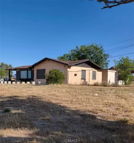 15357 Walnut, Hesperia, California 92345
