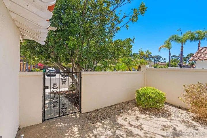 4626 Tarantella Lane, San Diego, California 92130