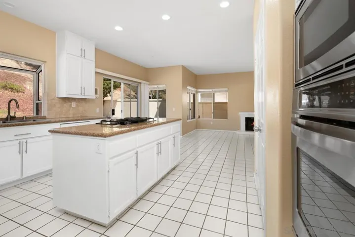 4626 Tarantella Lane, San Diego, California 92130