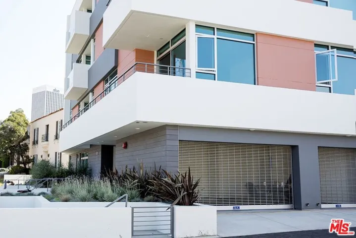 938 S Orange Grove Avenue 302, Los Angeles, California 90036