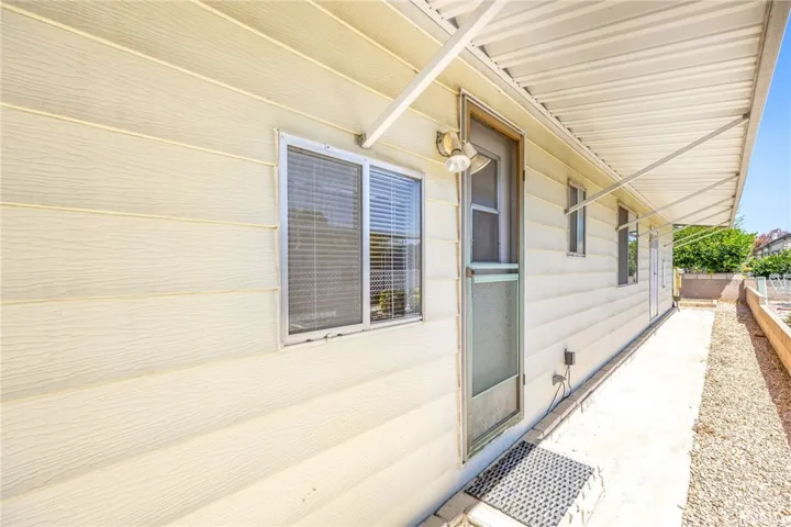 Side entry