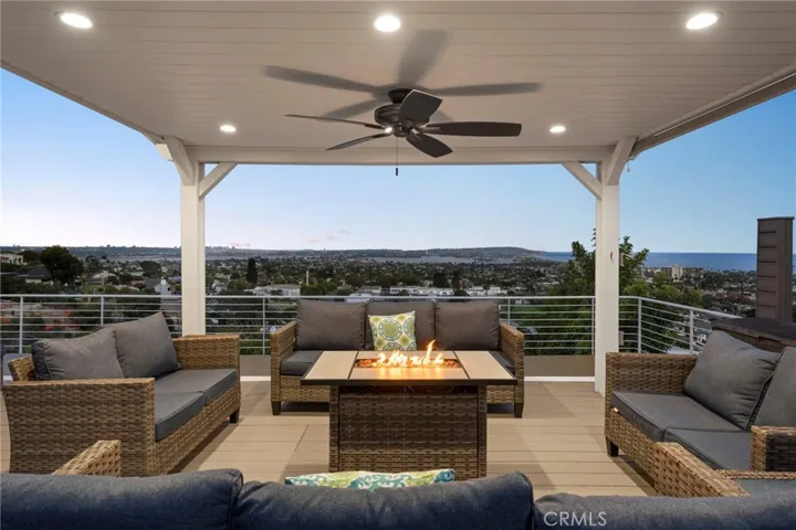 1269 Van Nuys, San Diego, California 92109