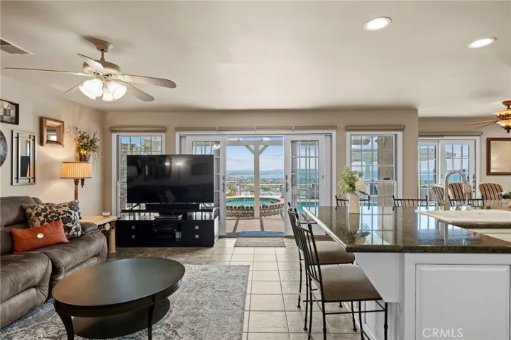 1269 Van Nuys, San Diego, California 92109