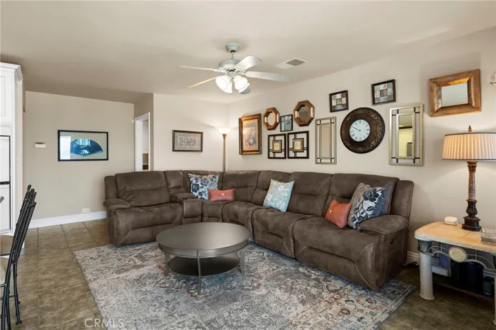 1269 Van Nuys, San Diego, California 92109