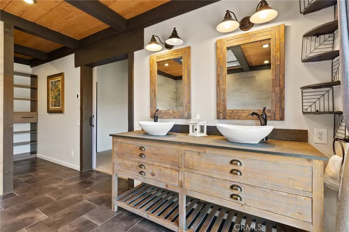 750 Stewart Canyon, Fallbrook, California 92028
