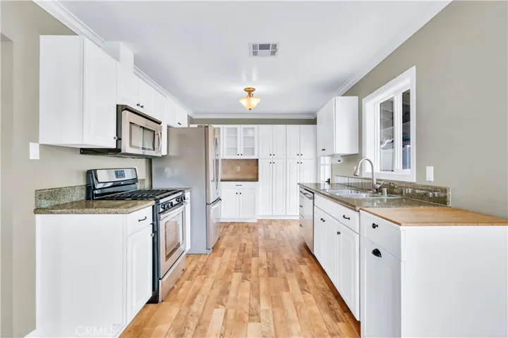 1833 261st Street, Lomita, California 90717