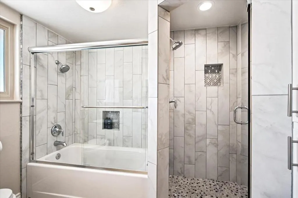 17-48551 San Pedro St-17