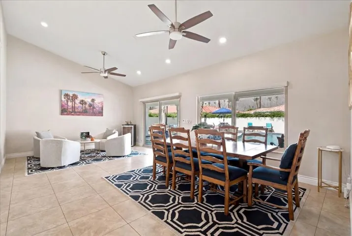 09-48551 San Pedro St-4