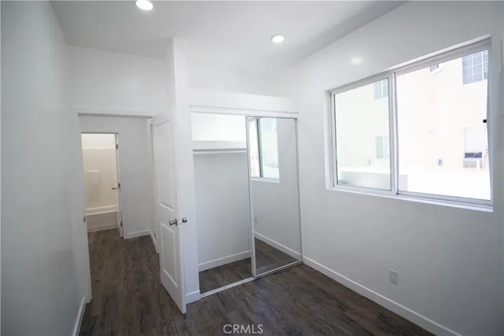 1112 Elden Avenue 4, Los Angeles, California 90006