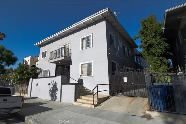 1112 Elden Avenue 4, Los Angeles, California 90006
