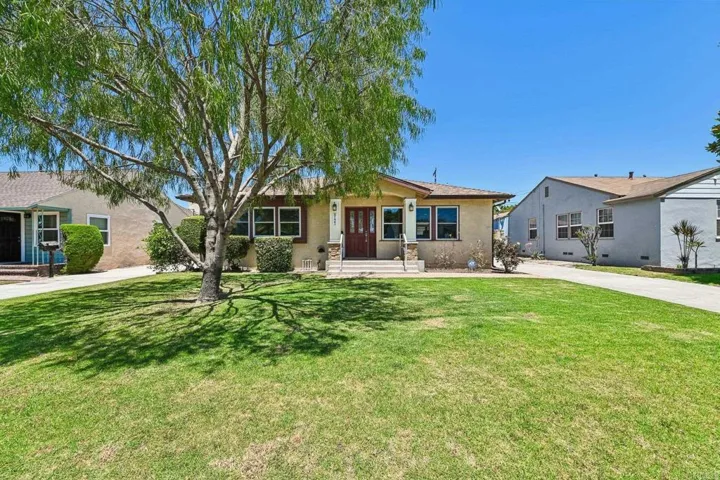 8121 Adoree, Downey, California 90242