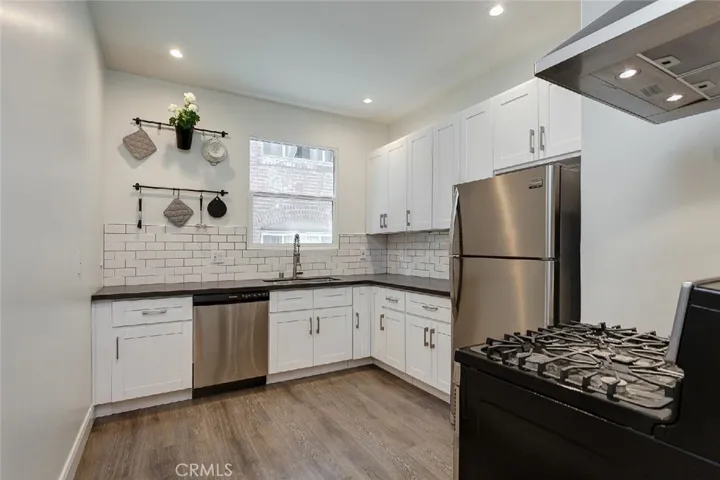 681 Shatto Place 304, Los Angeles, California 90005
