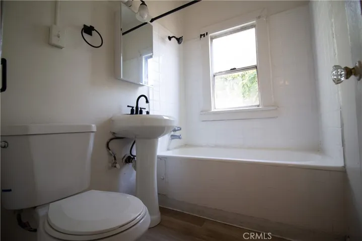 1316 Mariposa Avenue 208, Los Angeles, California 90006