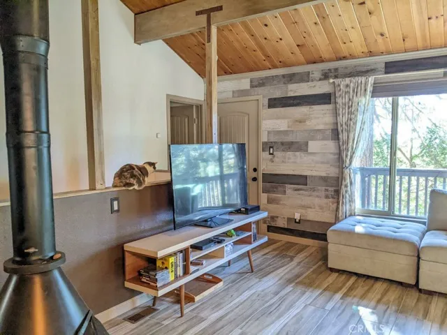 31434 Circle View Drive, Running Springs, California 92382
