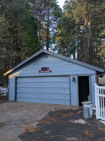 31434 Circle View Drive, Running Springs, California 92382