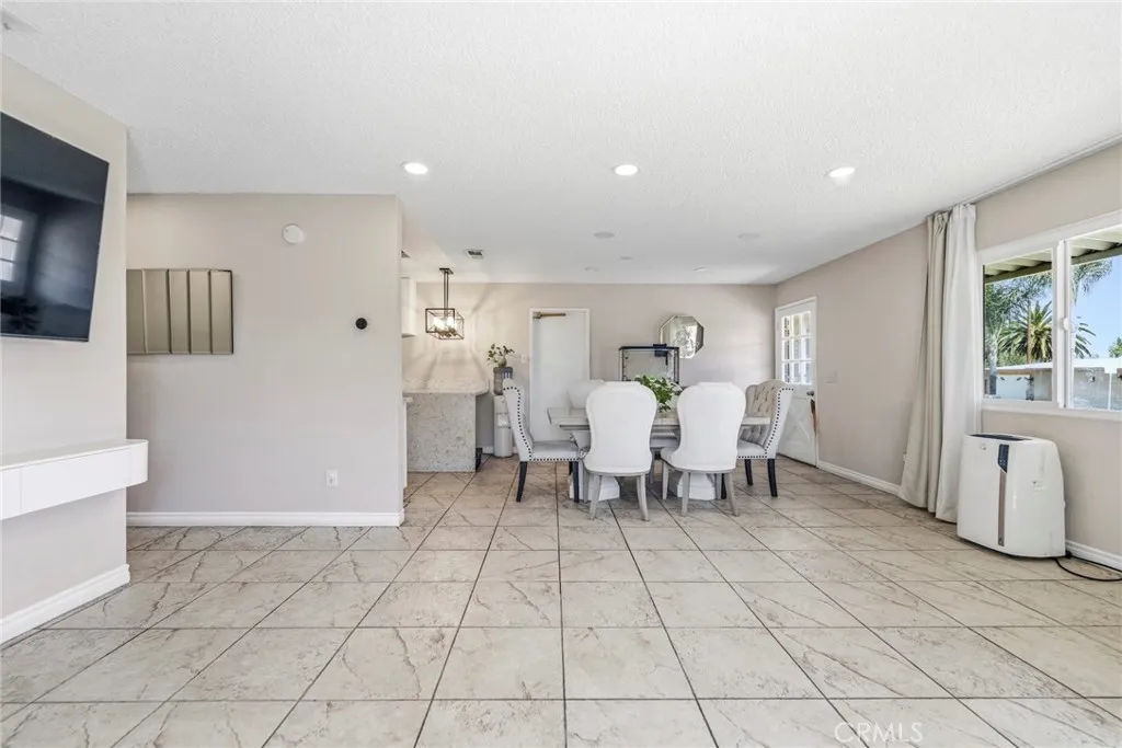 961 Park, Lake Elsinore, California 92530 — photo 4