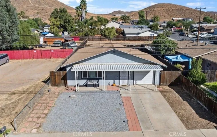 961 Park, Lake Elsinore, California 92530