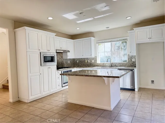 2492 Trojan Way, Upland, California 91786
