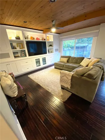 518 Westminster Avenue, Newport Beach, California 92663