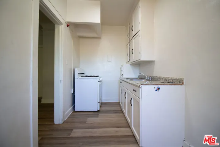 1316 N Mariposa Avenue 208, Los Angeles, California 90027