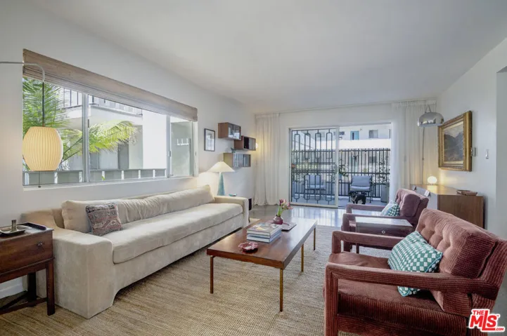 4343 Finley Avenue 2, Los Angeles, California 90027