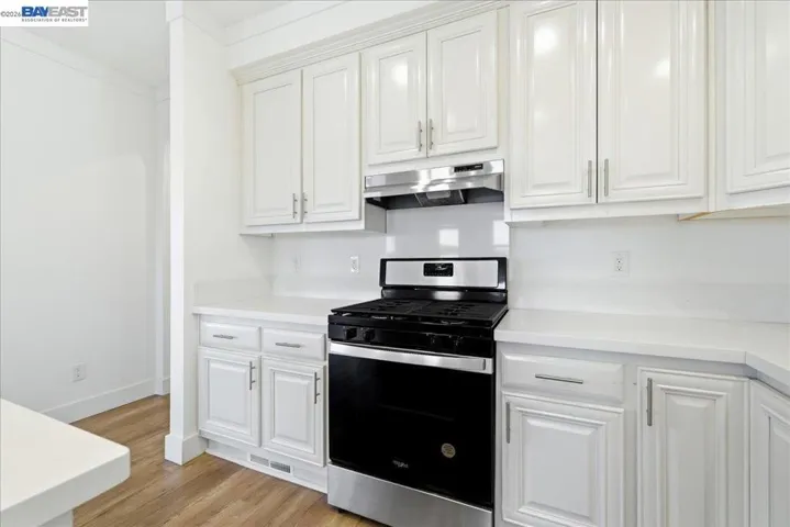 27915 Pueblo Springs, Hayward, California 94545