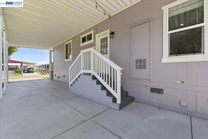 27915 Pueblo Springs, Hayward, California 94545