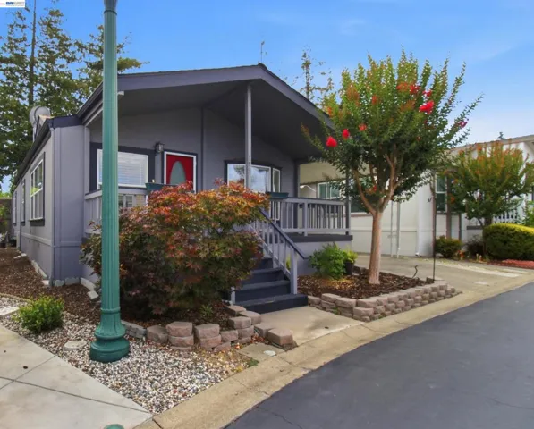 3263 Vineyard Ave, Pleasanton, California 94566-6328
