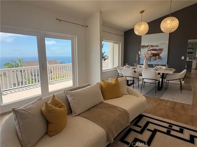 Gorgeous ocean view at living & dining room
