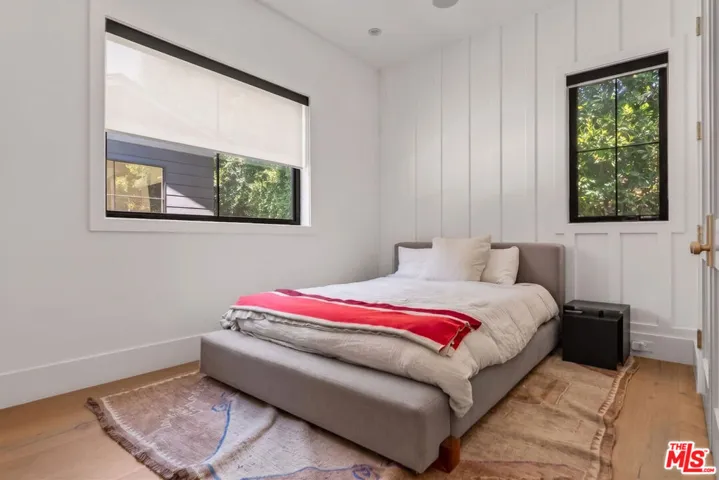 14713 Huston Street, Los Angeles, California 91403