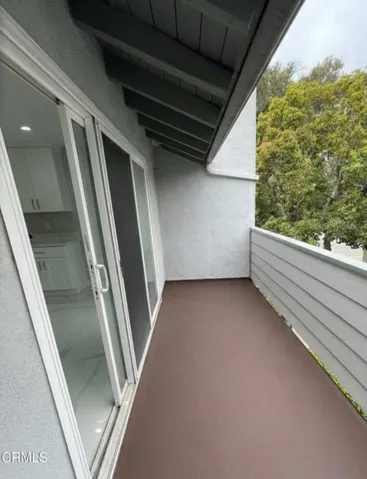 2665 E Harbor Blvd Balcony