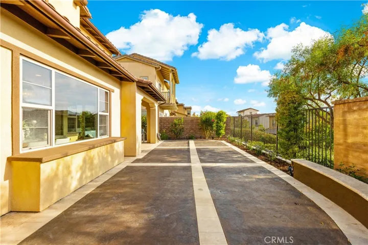 1 Intriga Court, Rancho Mission Viejo, California 92694