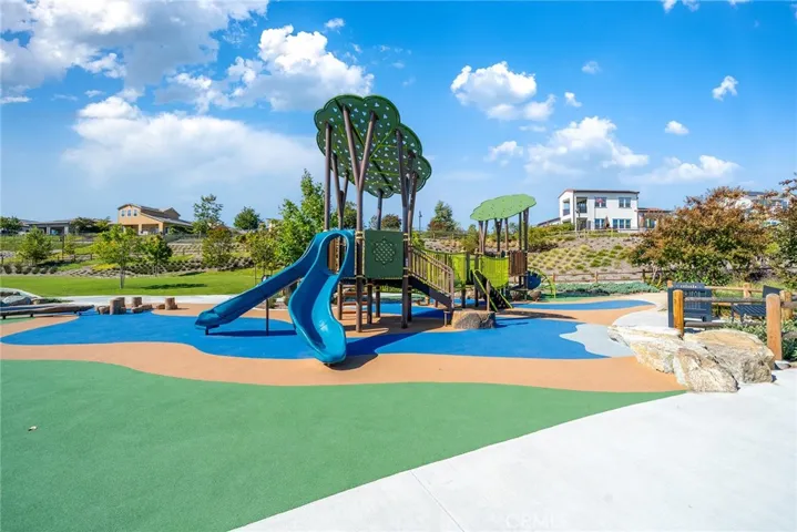 1 Intriga Court, Rancho Mission Viejo, California 92694