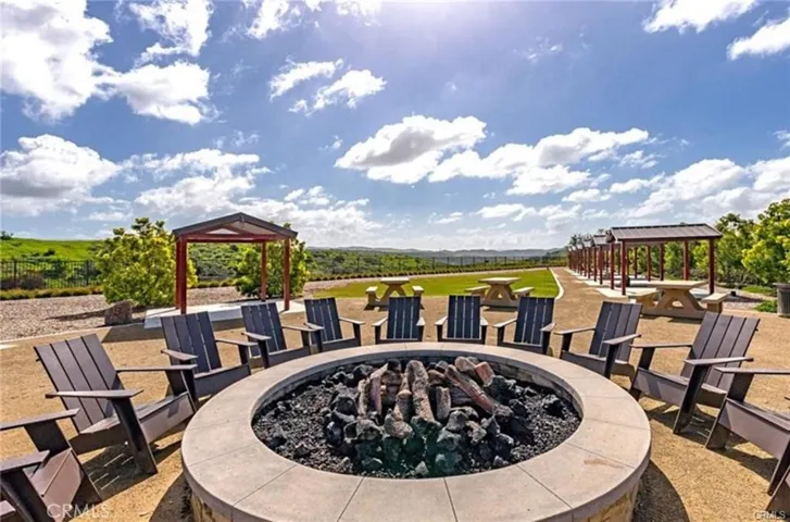 1 Intriga Court, Rancho Mission Viejo, California 92694