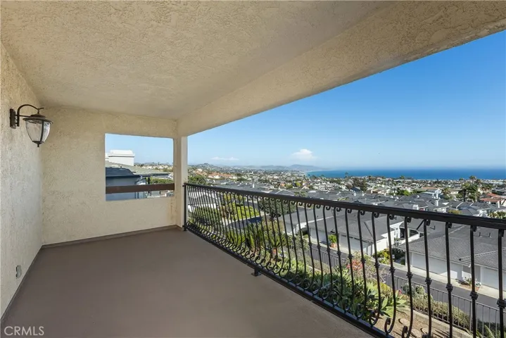 Lower Level Primary Suite Balcony