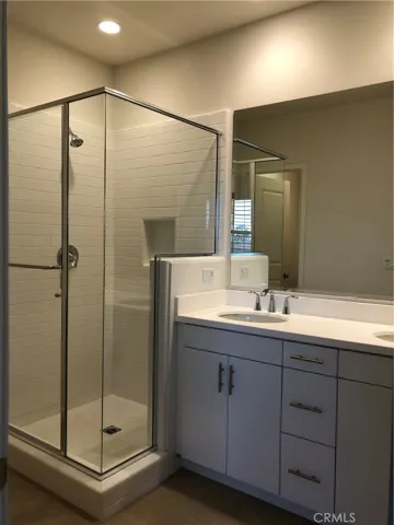 Master shower