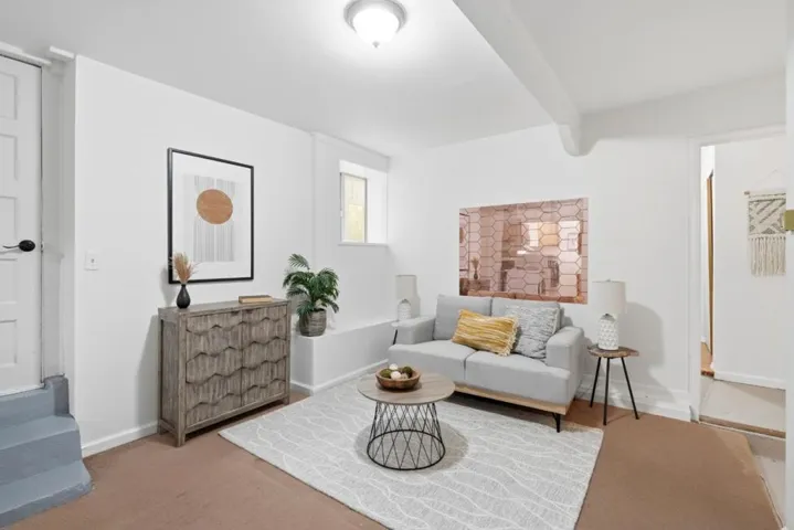 667 London Street, San Francisco, California 94112