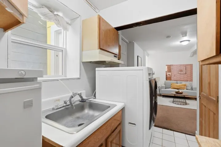 667 London Street, San Francisco, California 94112