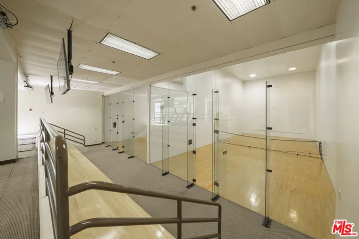 600 W 9th Street 1214, Los Angeles, California 90015